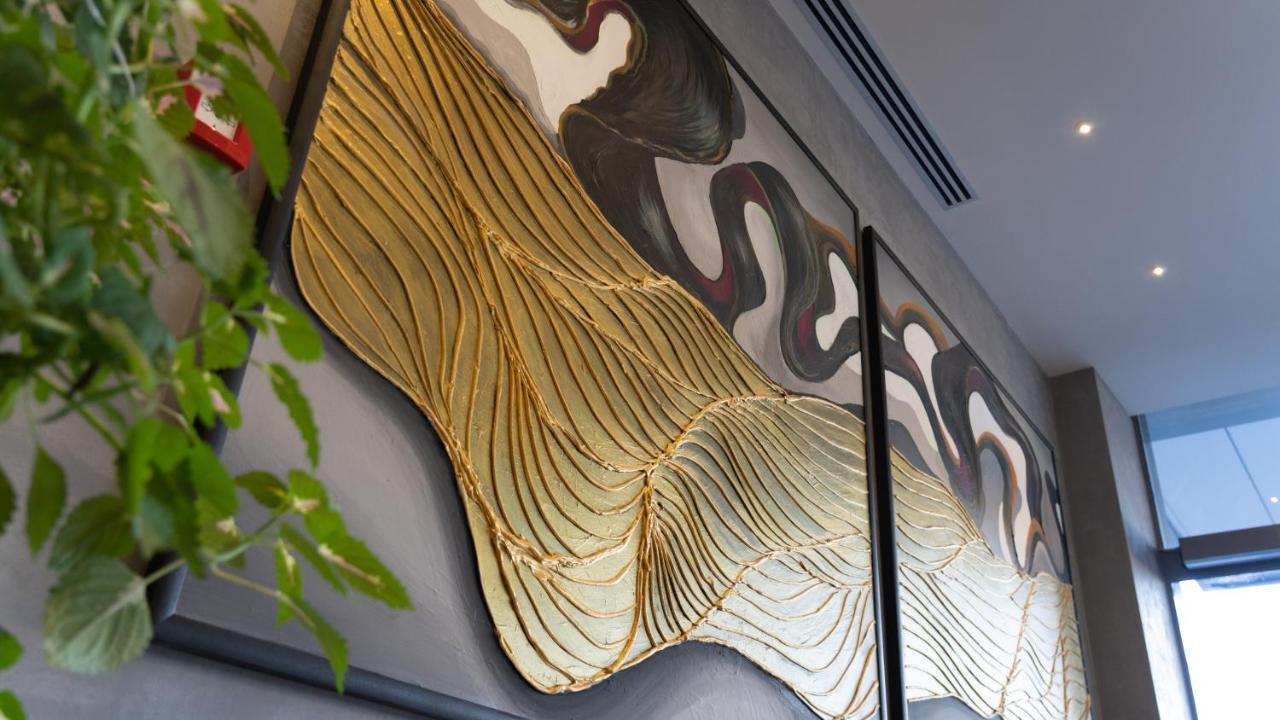 Doanesia Premium Hotel & Spa ティラナ エクステリア 写真