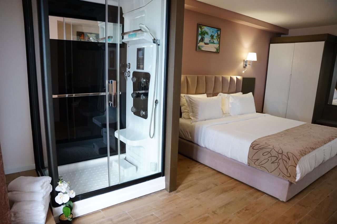 Doanesia Premium Hotel & Spa ティラナ エクステリア 写真